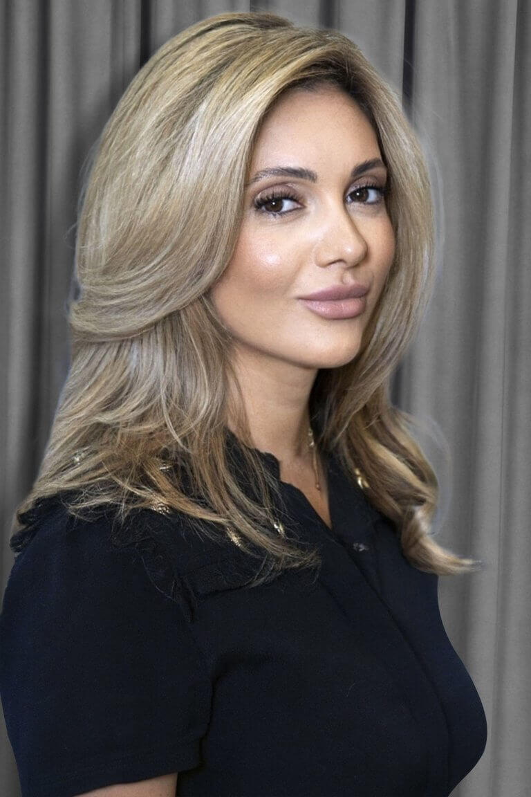 УКЛАДКА НА СРЕДНИЕ ВОЛОСЫ