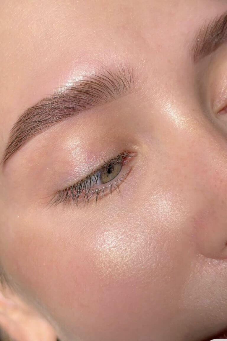 КОРРЕКЦИЯ БРОВЕЙ